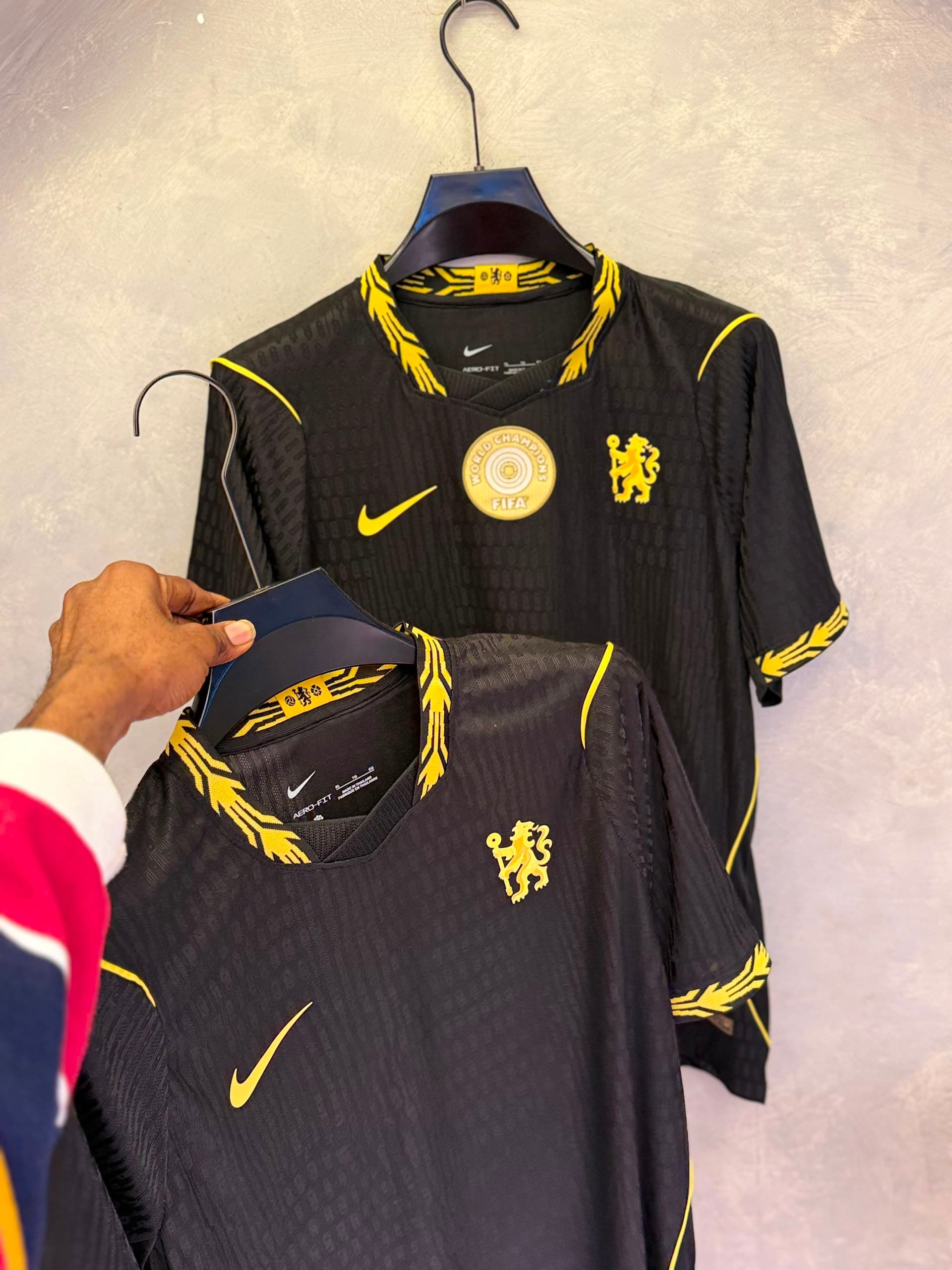 Chelsea Away Kit 26/27 thumbnail 3
