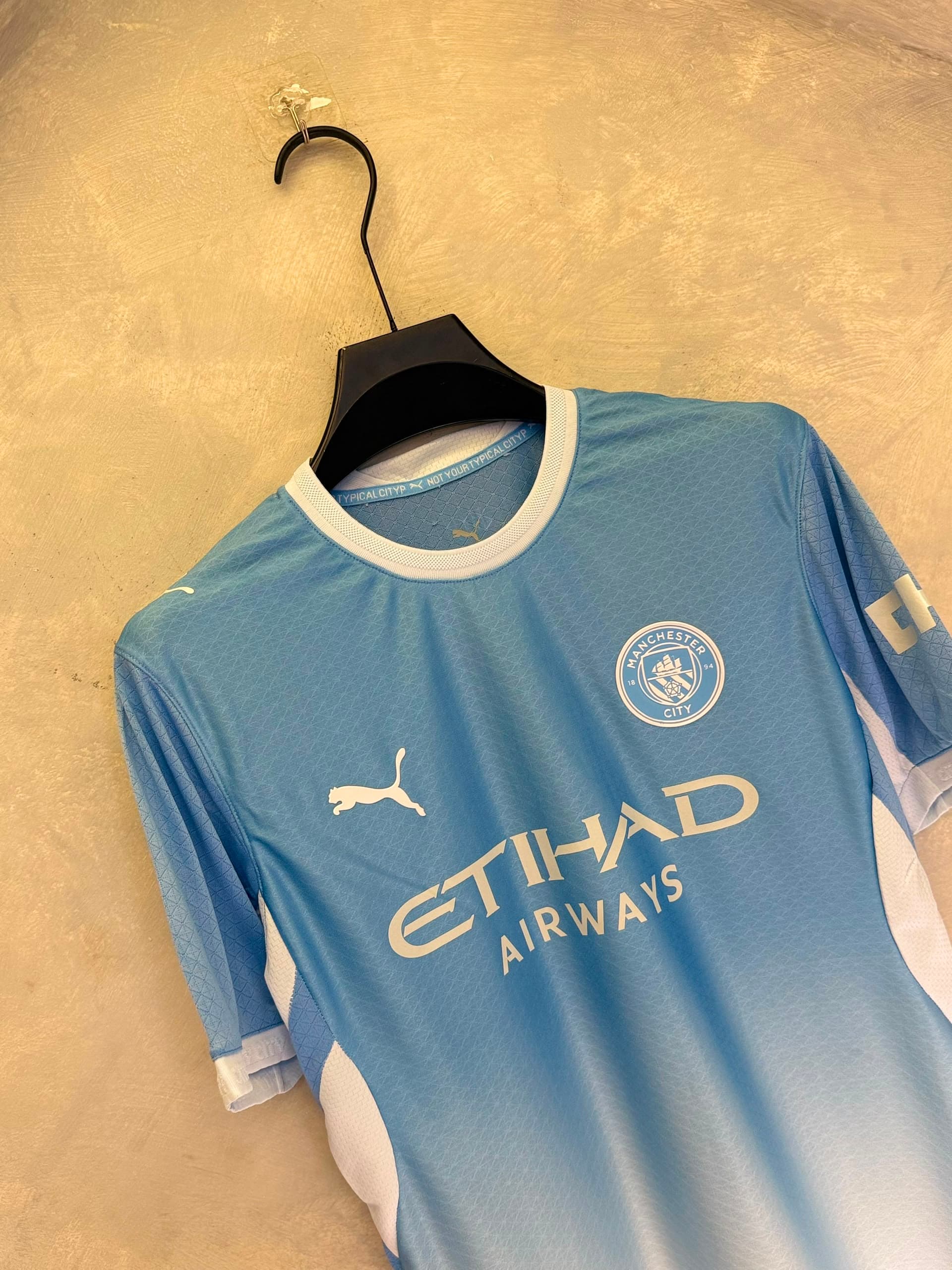 Manchester City 2026/27 Home Kit thumbnail 4