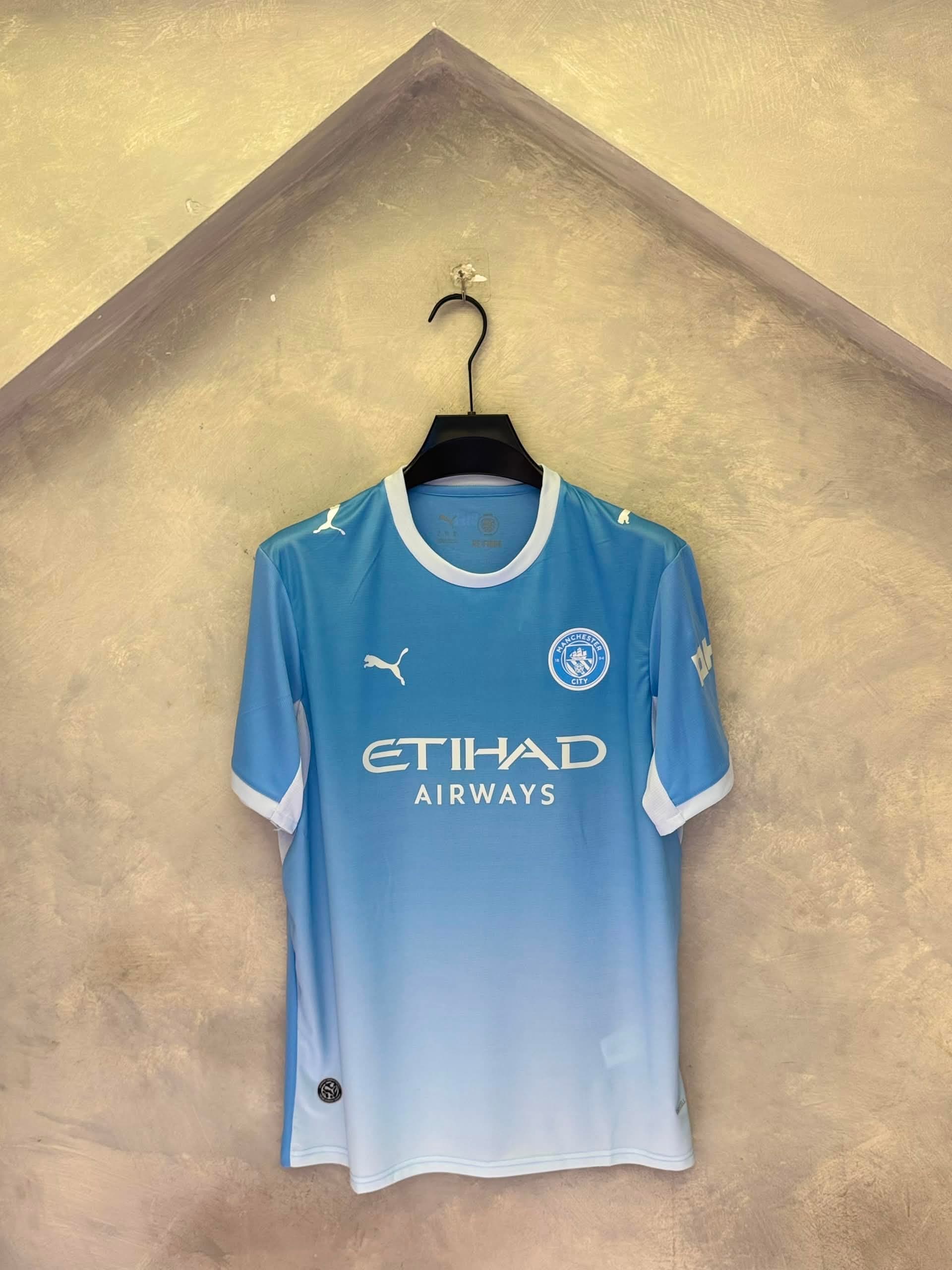 Manchester City 2026/27 Home Kit thumbnail 5
