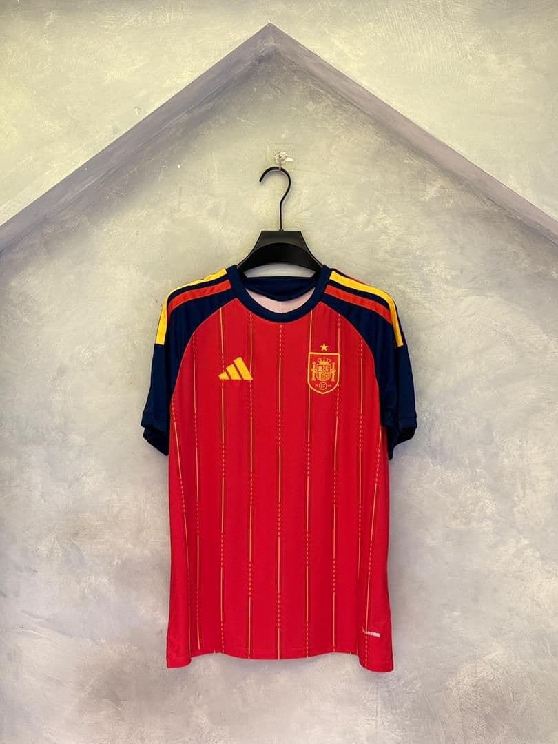Spain 2026 Home Kit thumbnail 5