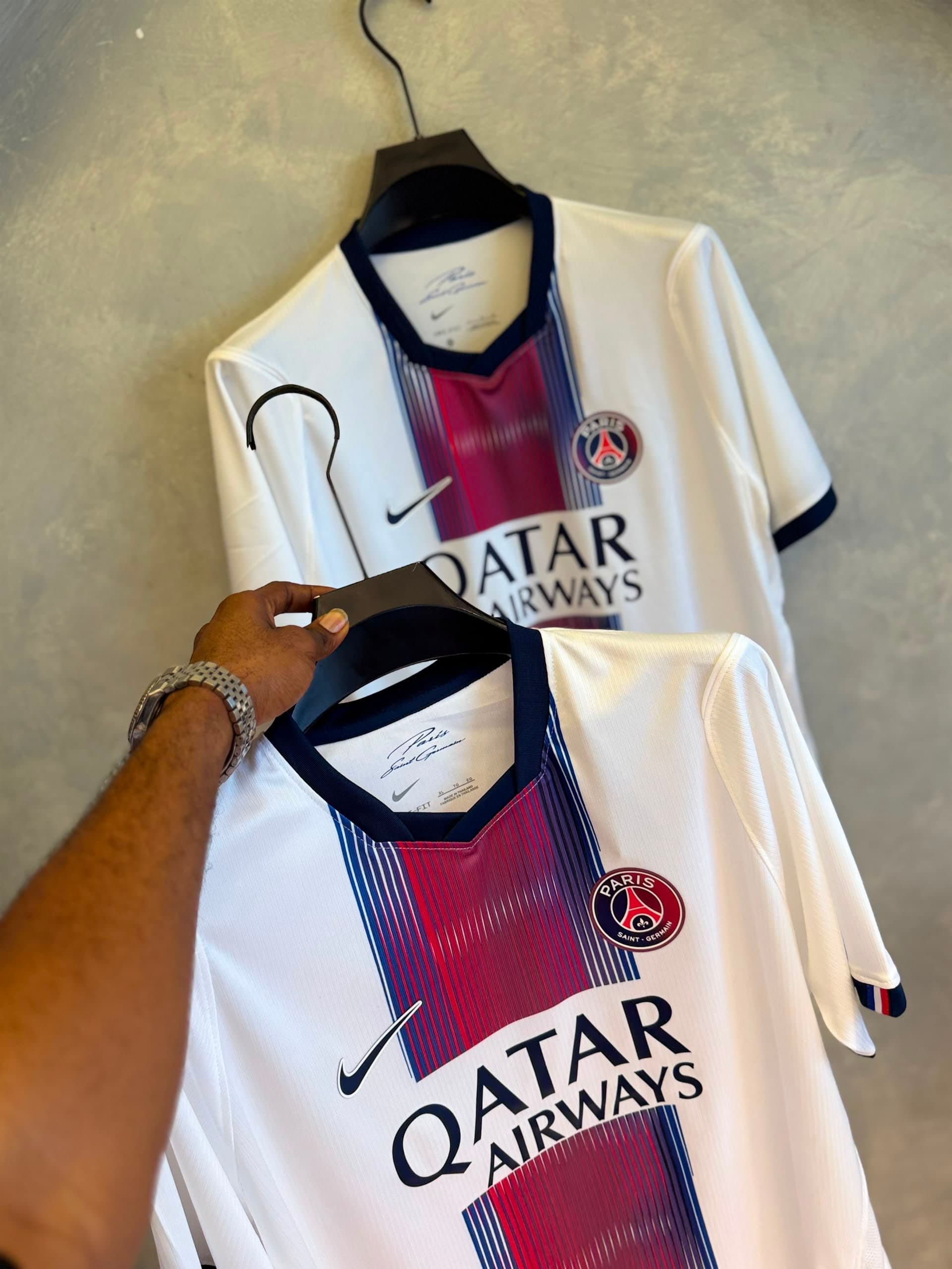 Paris Saint-Germain NEW 26/27 AWAY KIT